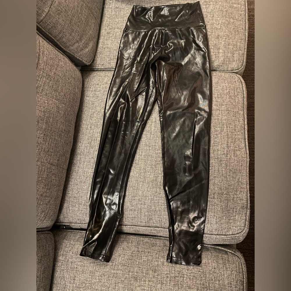 Amazon Leather leggings